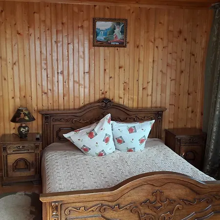 U Romana Yaremche Exterior photo